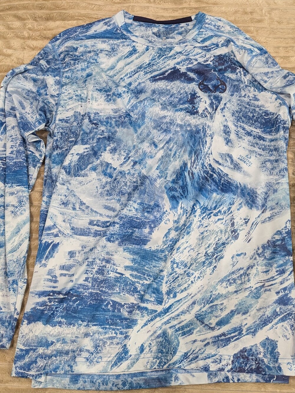 Men's Blue Wave-Print Long Sleeve Swim Shirt